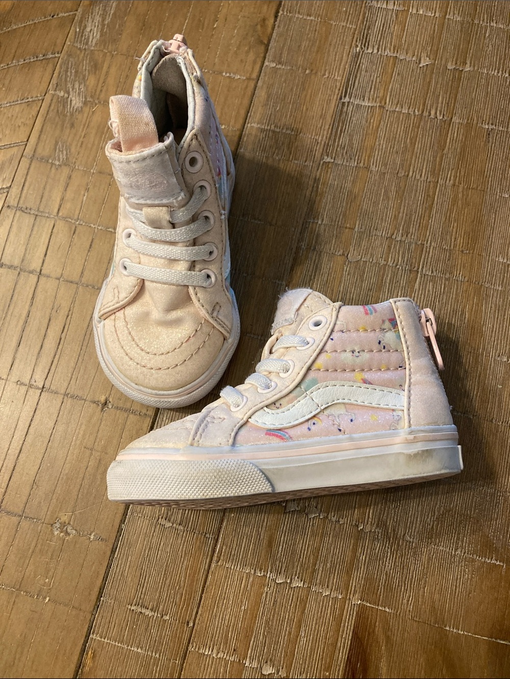 Toddler Girl Vans Sk8 Hi-Zip Sneakers - Pink unicorn design VGUC size 4.5